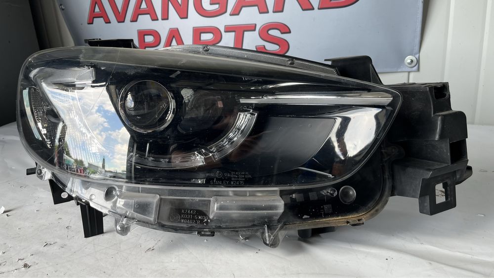 4 броя десен фар Mazda CX5
