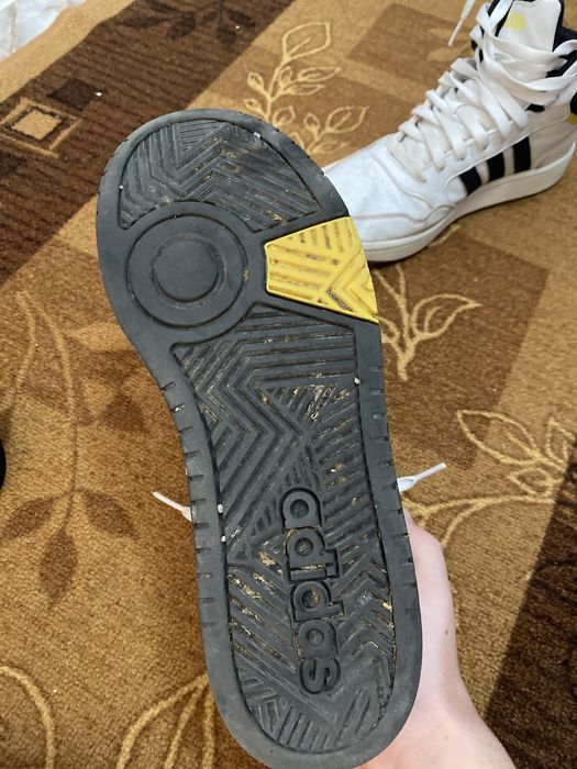 Adidas mid yellow