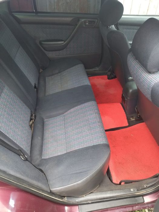 Продам Тойота Карина Е 1,6л