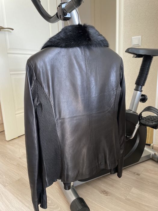 Кожаная куртка воротник норка