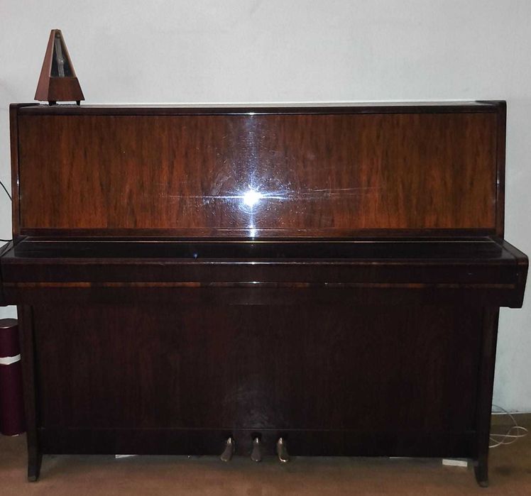 Пиано PETROF Grand Prix Barcelona Bruxelles 1958 в перфектно състояние