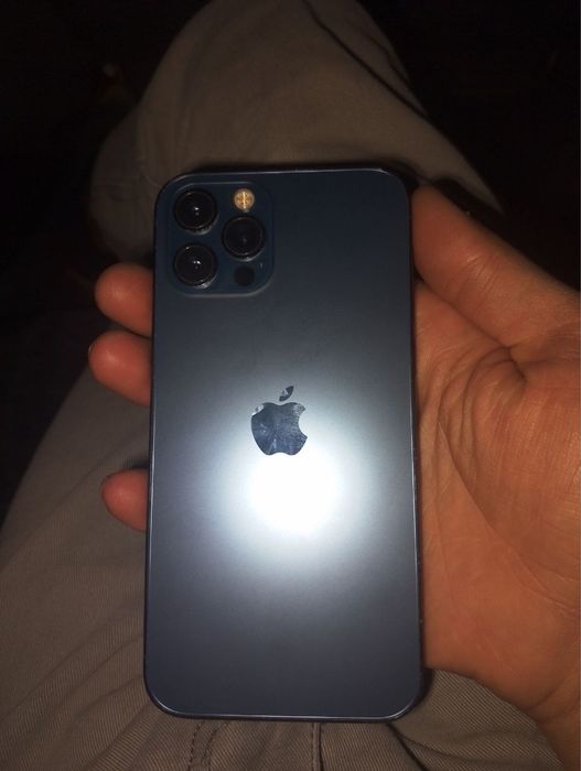 Phone 12 pro гарантия 128gb  ёмкость 80 каропка йук