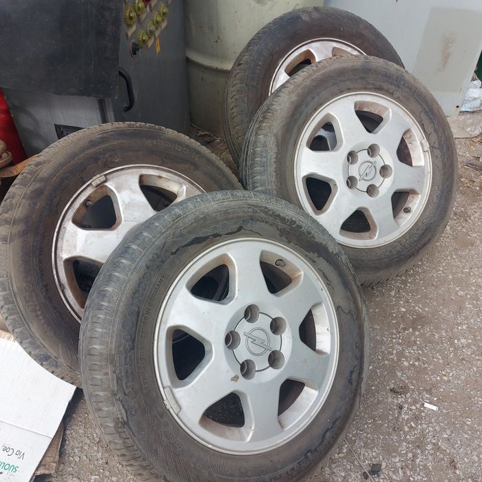 Джанти с гуми за опел Зафира