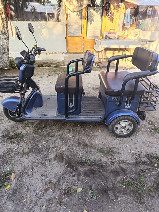 Triciclu Electric în stare perfecta de funcționare.