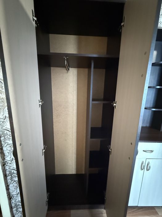 Продам прихожую!