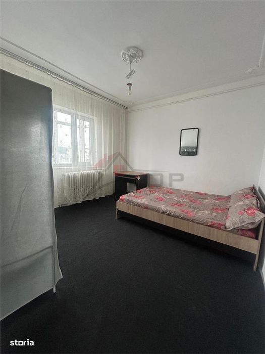 Alexandru - Piata Voievozilor, 3 camere decomandat 72mp, liber