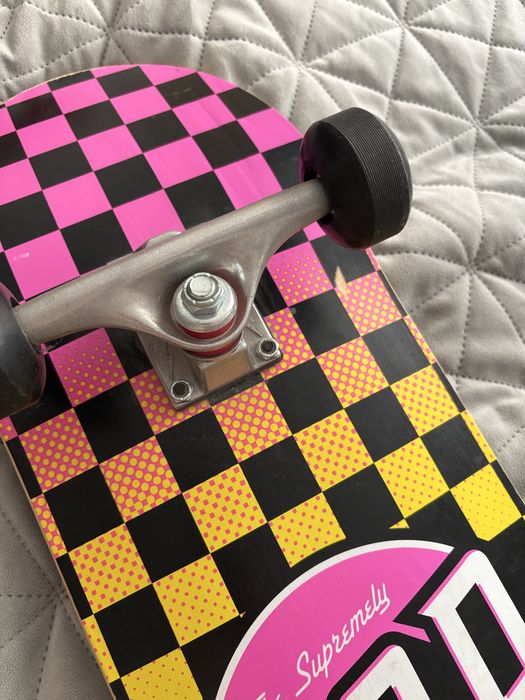 Skateboard RAD colorat