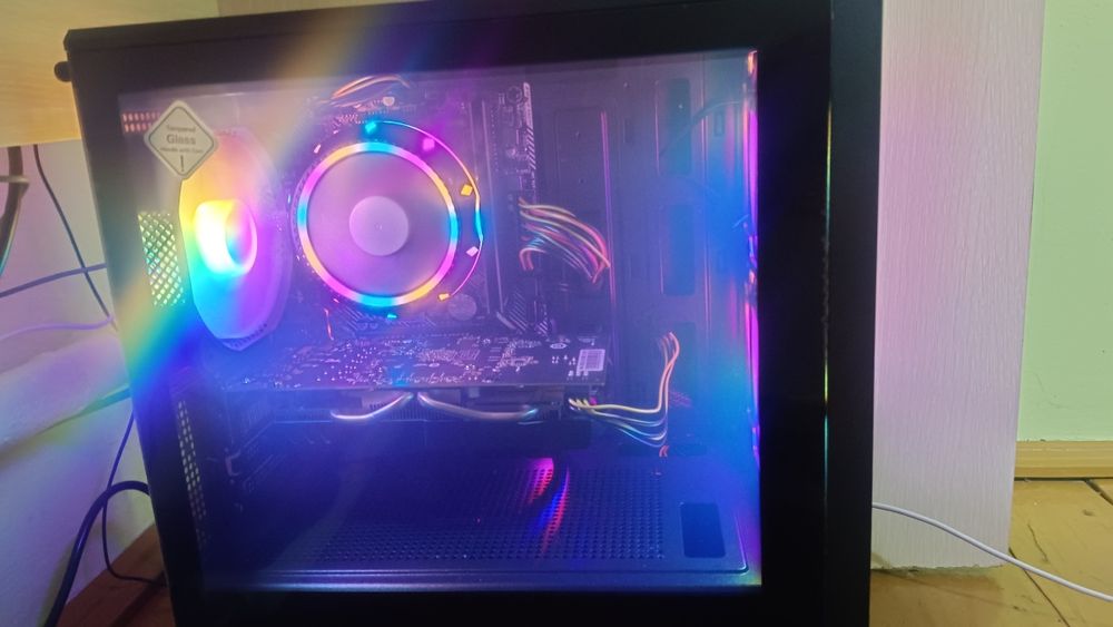 СРОЧНО ПРОДАМ Мощный Игравой компьютер