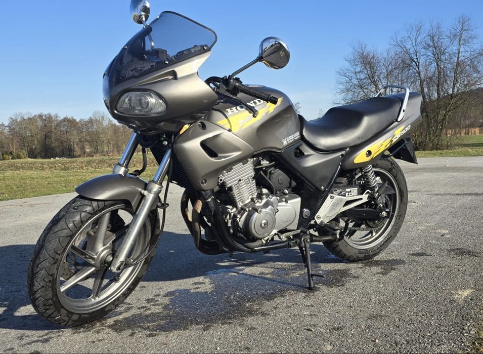 Vând Honda CB 500