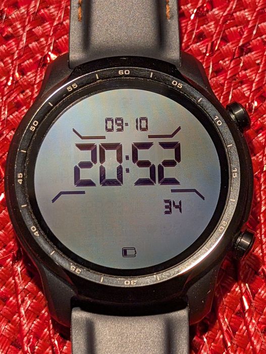 Smartwatch Ticwatch Pro 3 GPS impecabil