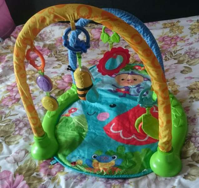 Активна гимнастика за бебе