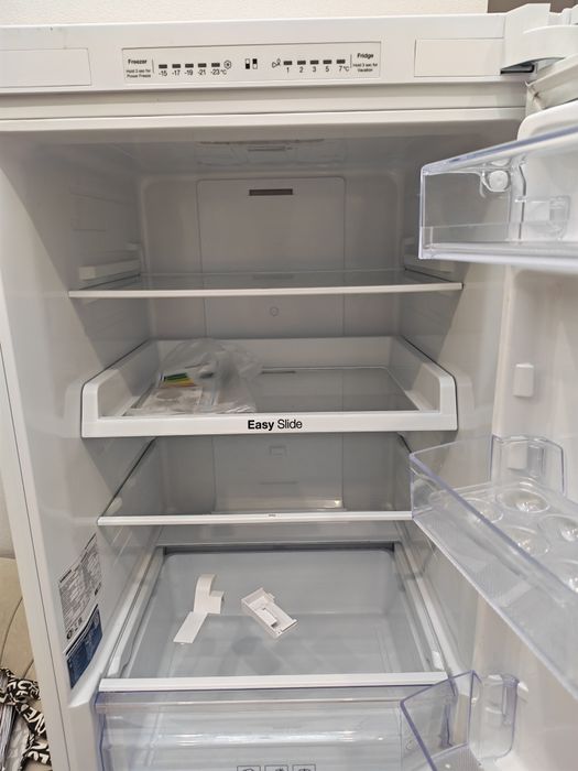 Холодильник Samsung RB30A30N0WW
