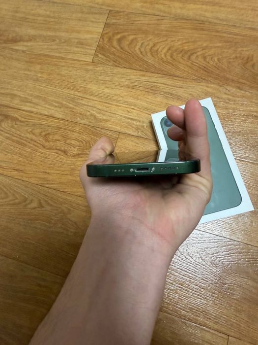 iphone 13 hamma narsas radnoy