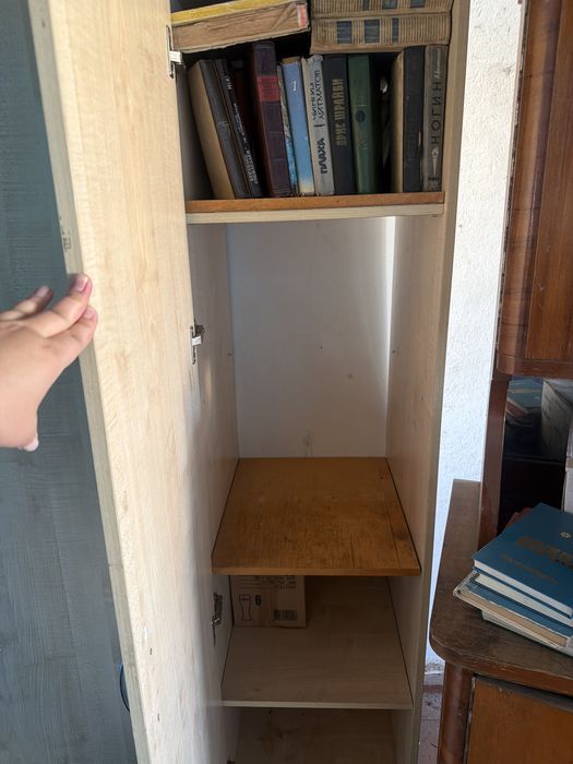 Шкаф в хоошем состояние