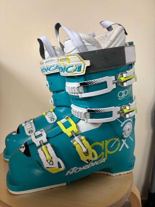 Clăpari Nordica mar. 25/25.5