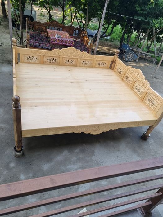 So'ri tapchan ikki yarimga uch metr 250×300 metr