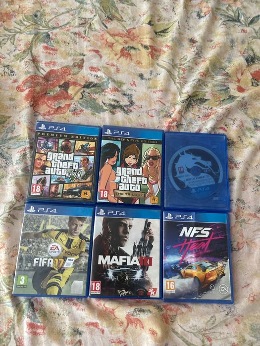 PlayStation 4 с джойстик+игри