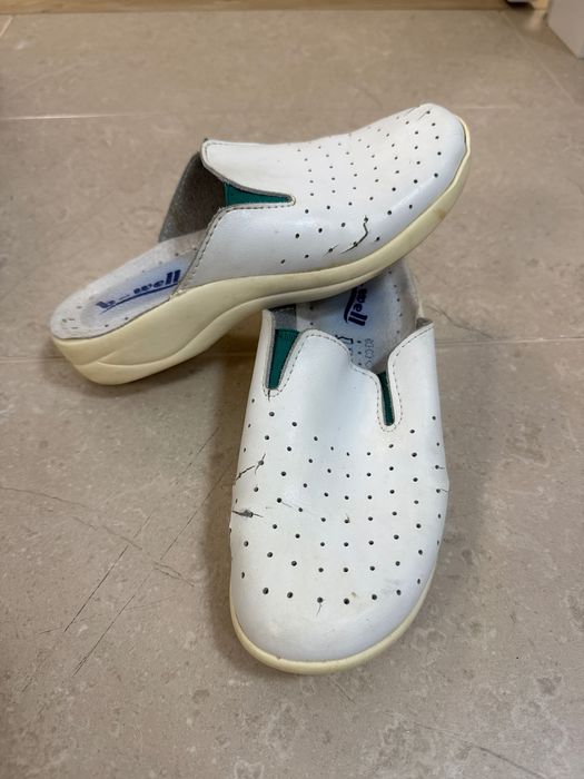 Медицинско сабо B-well