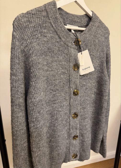 B.Young Нова жилетка с вълна L