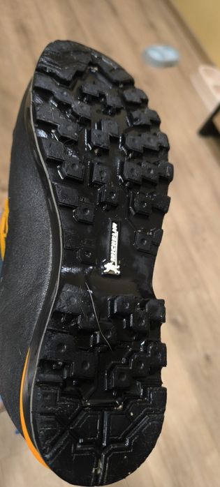 Mammut , Micheline подметка