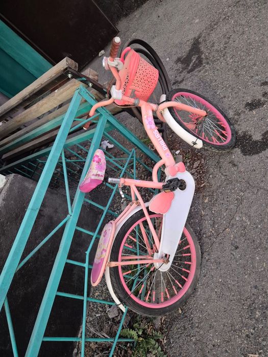 Продам детский велосипед 5- 8 лет для девочки