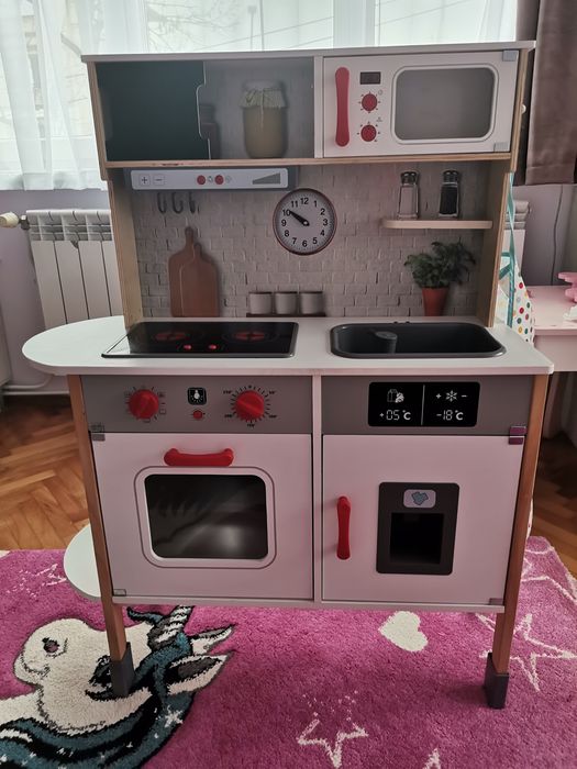 Дървена кухня от Лидъл