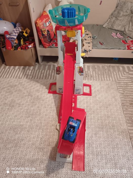 Писта на пес патрул