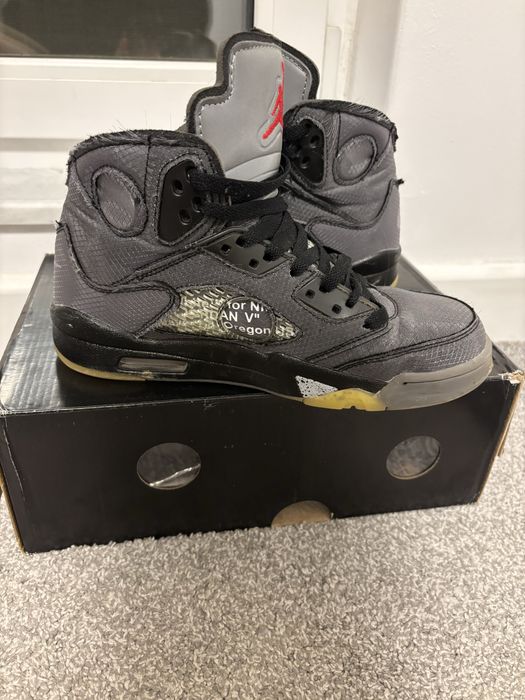 Jordan 5 off white marimea 40