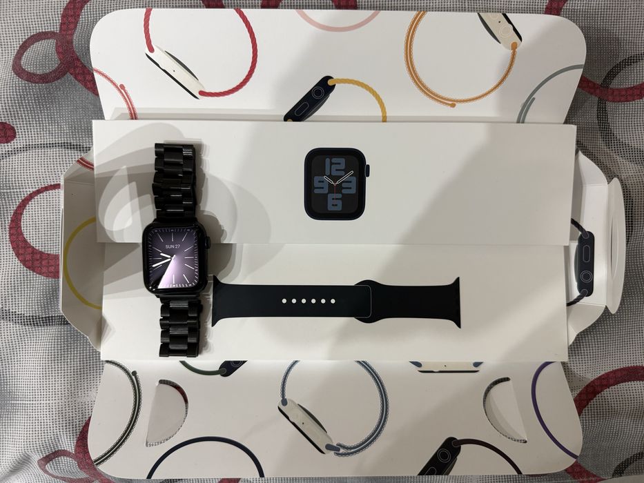 Apple Watch SE 2 + 3 каишки /  92%
