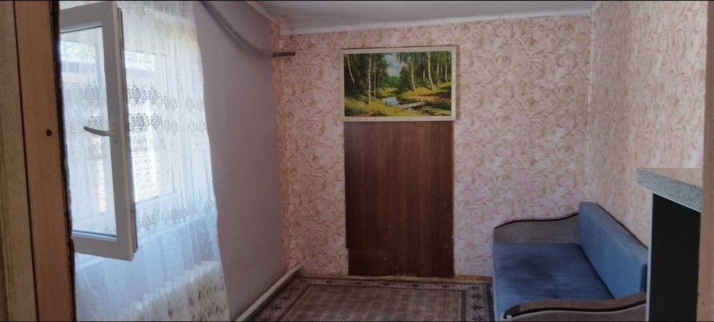 С даю комнату в частном доме с хозяйвамиивами в домевами