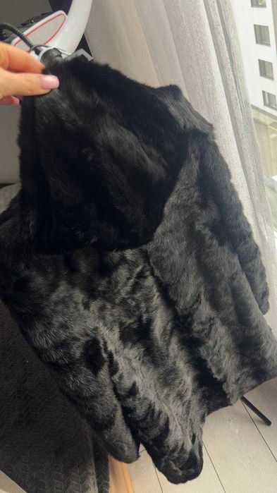 Продавам кожено палто от естествена норка