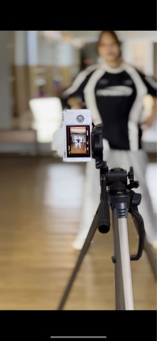 Продам камеру SONY-ZV E 10