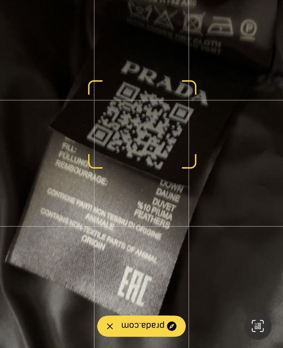 Vesta “puffer” Prada