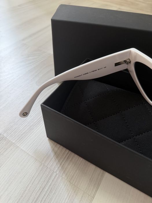 Ochelari de soare Chanel
