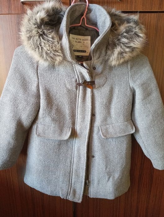 Детско палтенце C and A