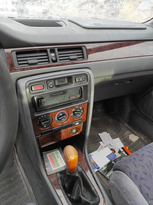 Продавам на части HONDA CIVIC 1.6 i