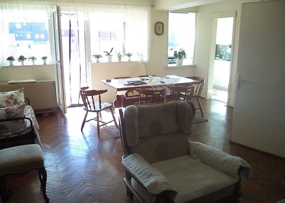 Дава се под наем Двустаен апартамент в Бургас, Ветрен - 45 кв.м за 219.3 € - Снимка #1