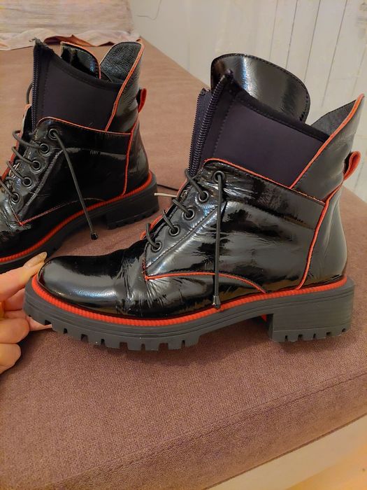 Естествен лак боти номер 36 в добро състояние