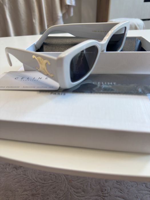 Слънчеви очила бели с черно стъкло