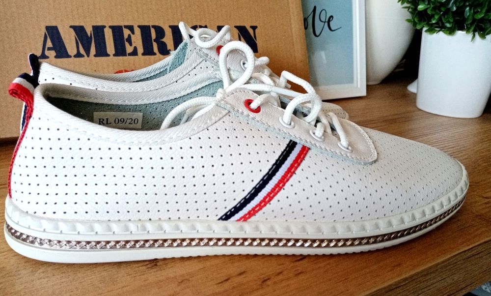 Нови бели кожени сникърси 38 номер