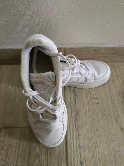 Дамски кецове Adidas