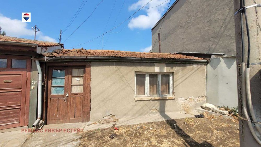 Градска къща с двор за продажба кв. Новата махала