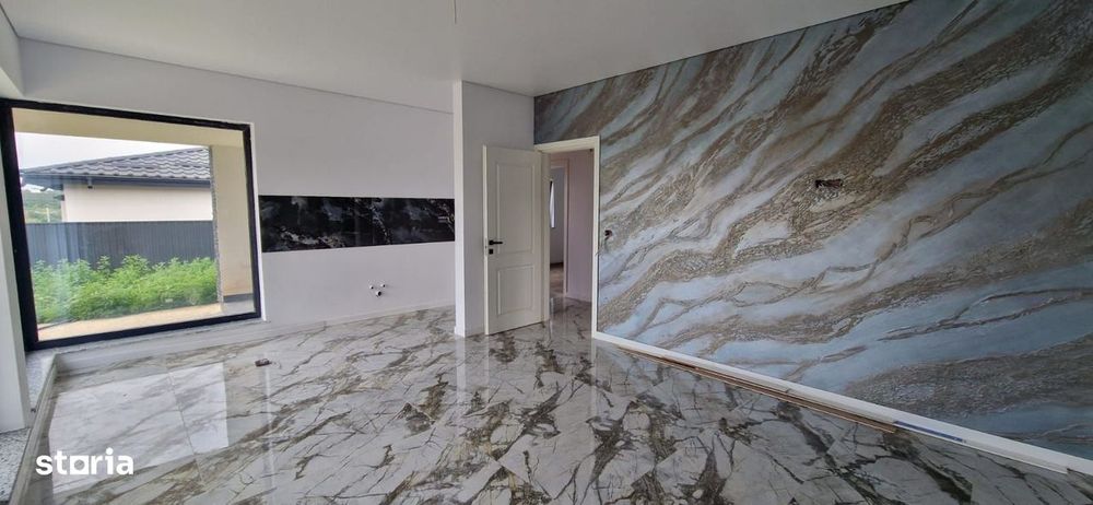 Casa 3  camere INTABULATA 70 mp.  Bucium Visan 140000 euro