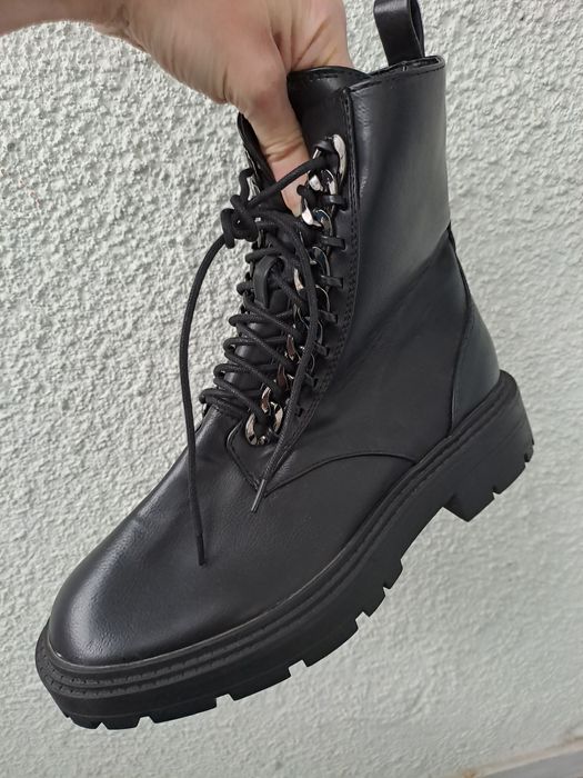 Дамски черни боти номер 41