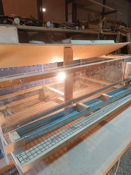 Продам брудер для цыплят