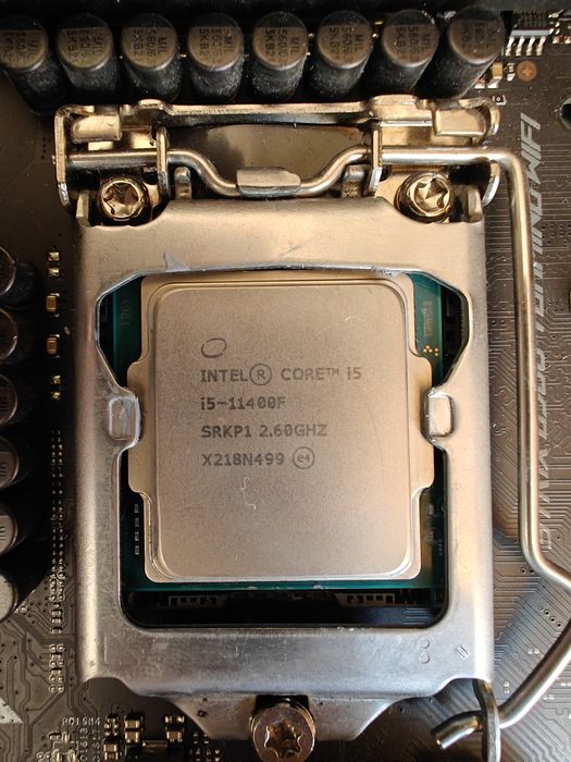 Нерабочая мат. Плата ROG STRIX B560-I + i511400F