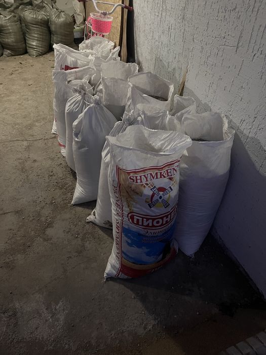 Продаю Отсев мешками. Звоните, пишите.