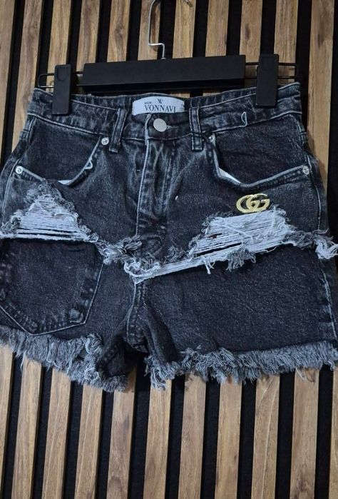 Pantaloni scurți de blugi