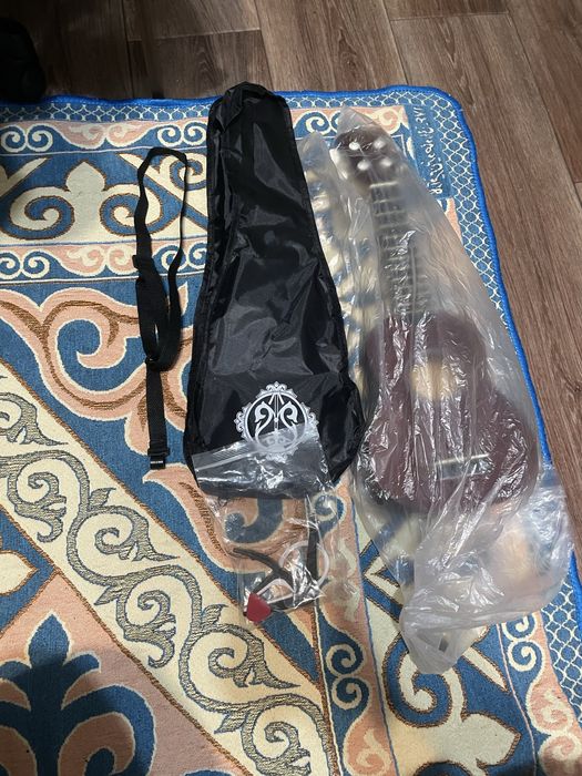 Продам новую укулеле