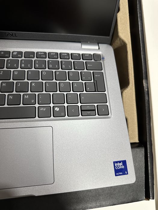 Чисто НОВ! Лаптоп Dell Latitude 5450 Ultra 5